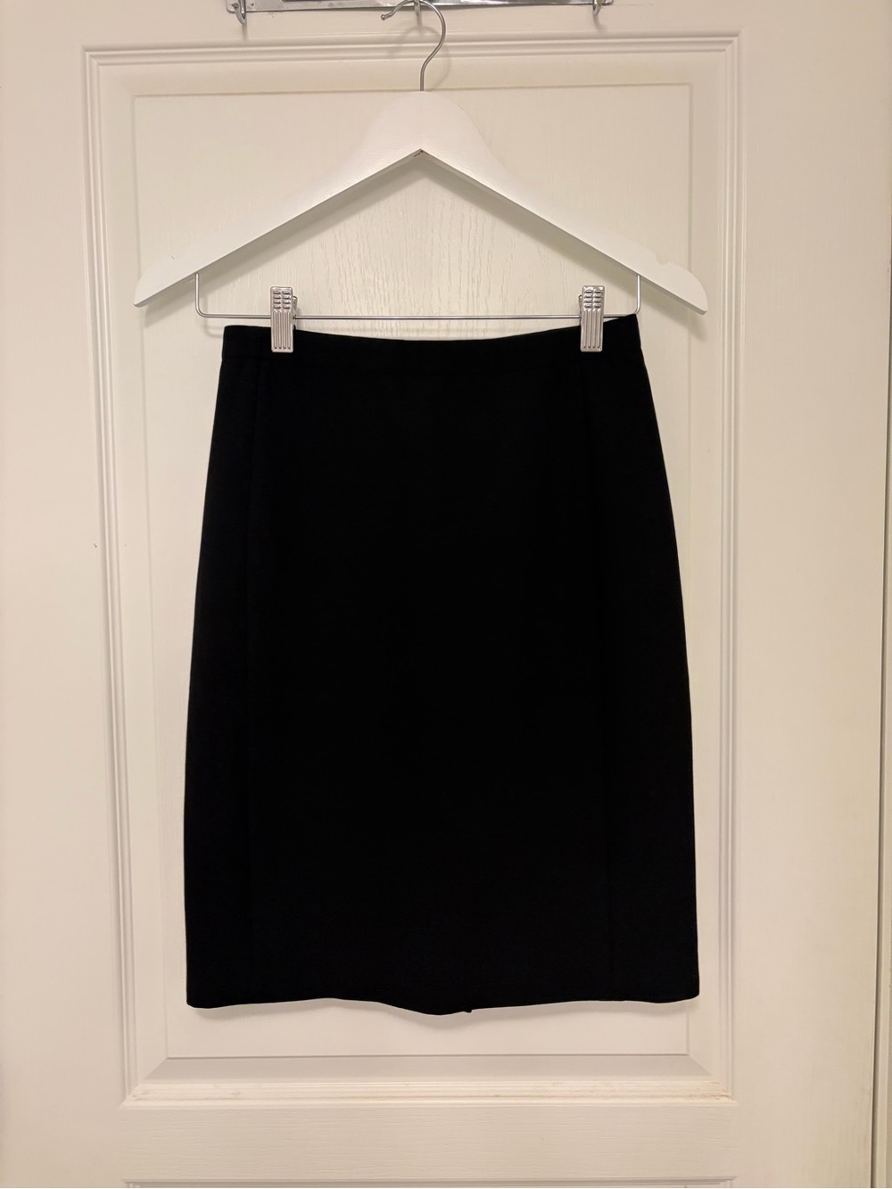 Aritzia Babaton Black Pencil Skirt - Women